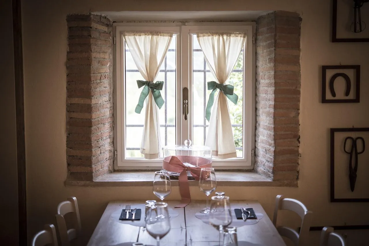 Alloggio per agriturismo Villa Agricola casa cucina bottega Cesena Italia
